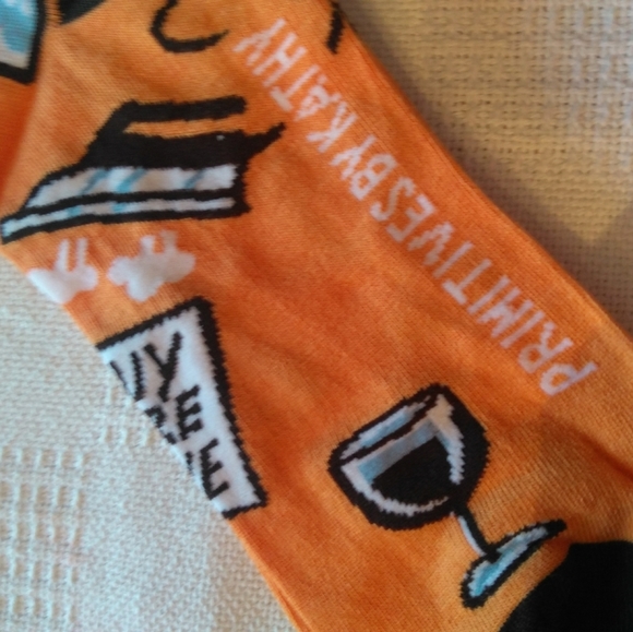 Primatives by Kathy LoL "Mom life is the best" socks - Picture 9 of 10